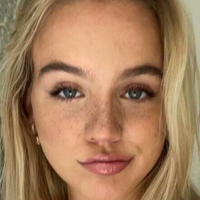 Emma Brooks McAllister Desnuda