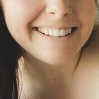 Emma Next Door Desnuda