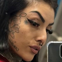 Emo_Manduh Desnuda