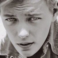 Erika Linder Desnuda