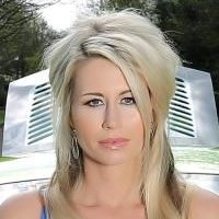 Ester Dee Desnuda