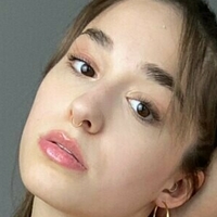 fit-alice Desnuda