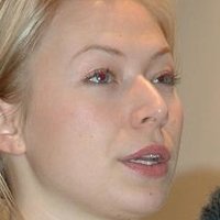 Frida Hallgren Desnuda