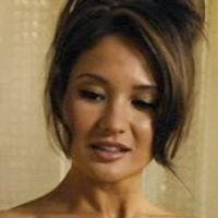 Genevieve Guzchack Desnuda