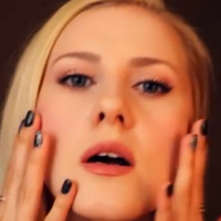 Gentle Whispering ASMR Desnuda