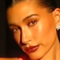 Hailey Baldwin Bieber Desnuda