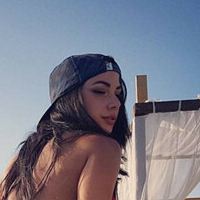 Helga Violet Desnuda