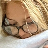 Hollie Chamberlain Desnuda