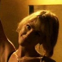 Jenn Lyon Desnuda