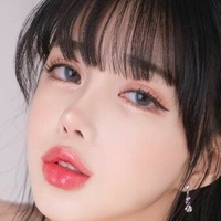 Jin Dayul Desnuda