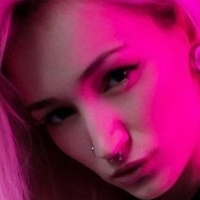 Julia Tyki Desnuda
