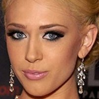 Kagney Linn Karter Desnuda