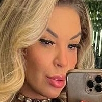 Karine Pontes Desnuda