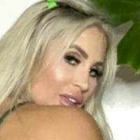 Karinhart Desnuda