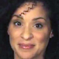 Karyn Parsons Desnuda
