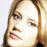 Kate McKinnon Desnuda