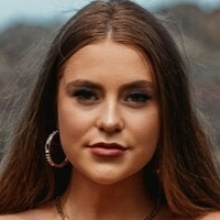 Katee Schornegg Desnuda
