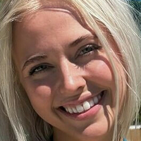 Katelyn Booth Desnuda