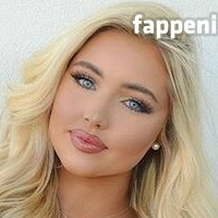 Katerina Rozmajzl Desnuda