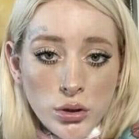 Kelly Medanie Desnuda
