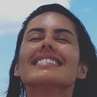 Khalyla Kuhn Desnuda