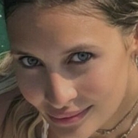 Kim Schmitt Desnuda