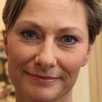 Kjersti Elvik Desnuda