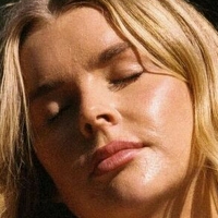 Klara Hellqvist Desnuda