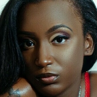 Lakinndra Desnuda