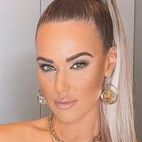 Lana (WWE) Desnuda