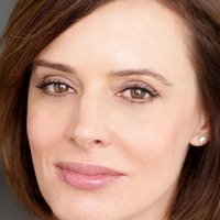 Lara Harris Desnuda