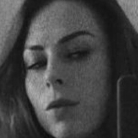 Laura W. Desnuda