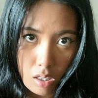 Layla Tai Desnuda