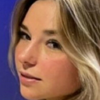 Leane Dsns Desnuda