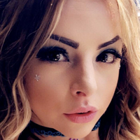 Leslie Nicole Desnuda