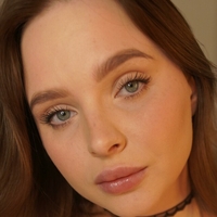 Lila Thrils Desnuda
