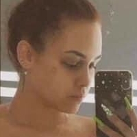 Lili Laskai Desnuda