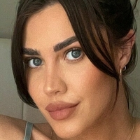Lily Emilia Desnuda