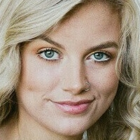 Lily Stalnaker Desnuda