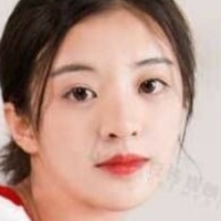 Lin Yuxi Desnuda