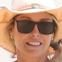 Linda Holliday Desnuda