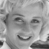 Liz Fraser Desnuda