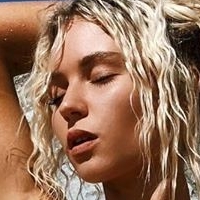 Lucie Rose Donlan Desnuda