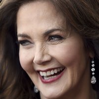 Lynda Carter Desnuda