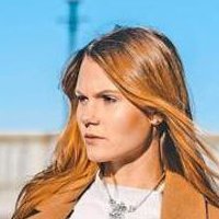 Lynn Petertonkoker Desnuda