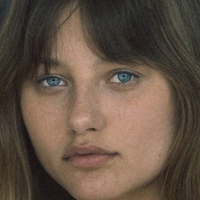 Maelys Garouis Desnuda