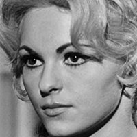 Maria Rohm Desnuda