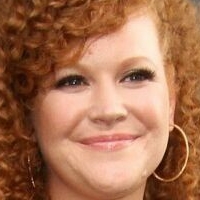 Mary Wiseman Desnuda