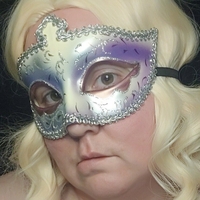 maskedlibrarian Desnuda