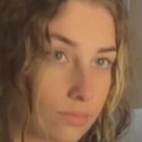 matneybb Desnuda